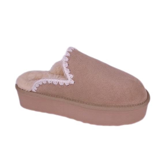 Hur tillfredsställer Tianxiu Footwear kundernas noggranna krav på produktutveckling?